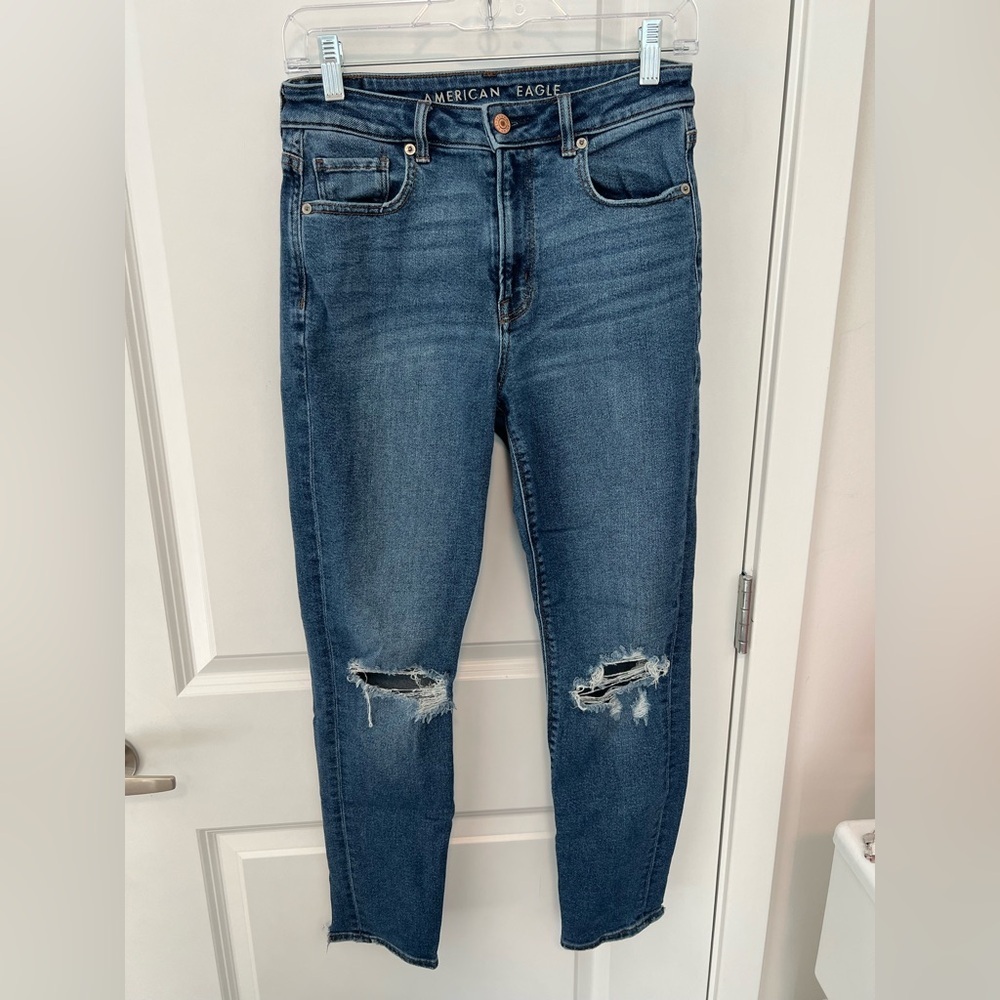 American Eagle Outfitters Distressed Dark Wash Mom Jeans 2R
